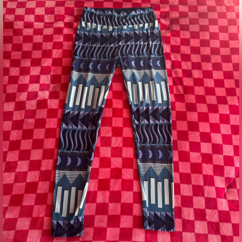 Stylish Blue & Purple Geometric LulaRoe OS Leggings
